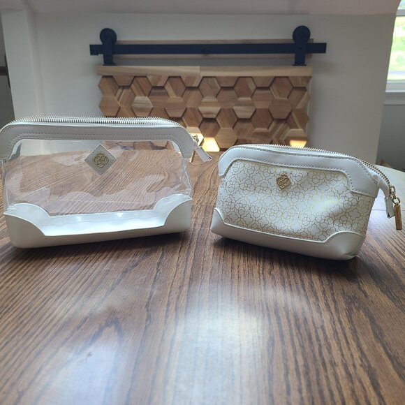 Kendra Scott Duo Cosmetic Pouch in Gold Filigree - Picture 2 of 5